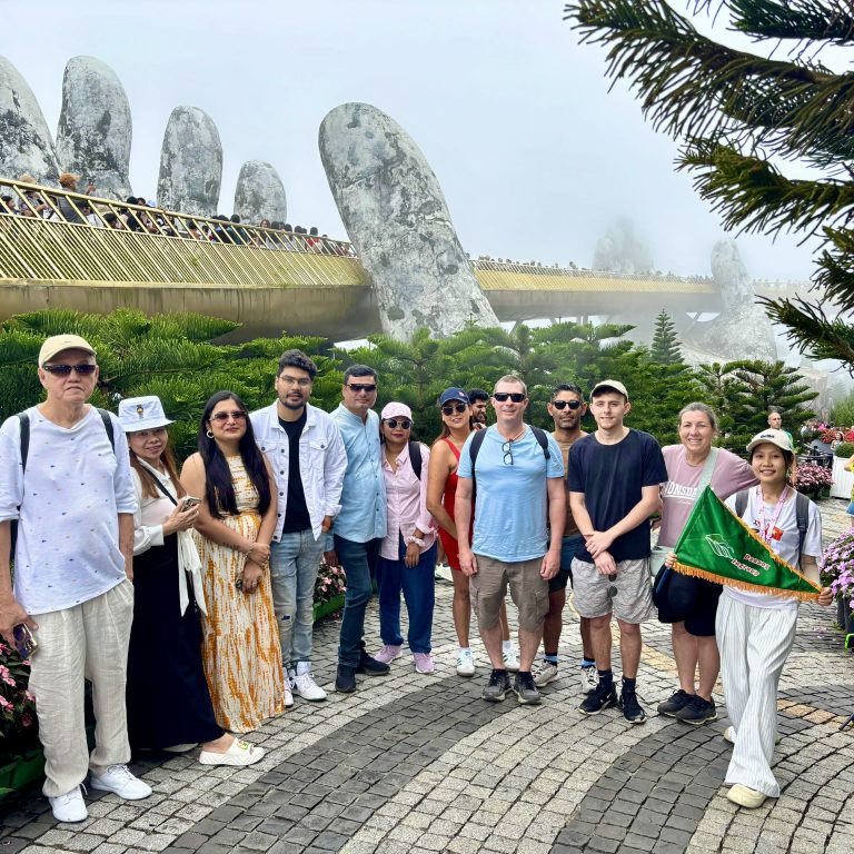 Ba Na Hills, Da Nang, Vietnam, Asia, Vitali Tours, Sudeste Asiático, puente dorado, Buddha, Buda